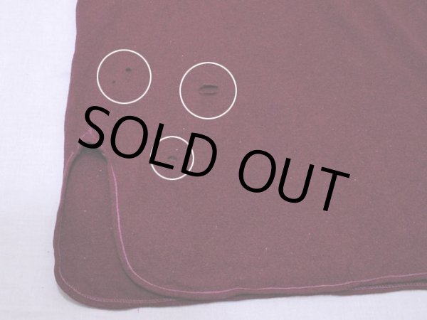 フロント裾右サイドにダメージ