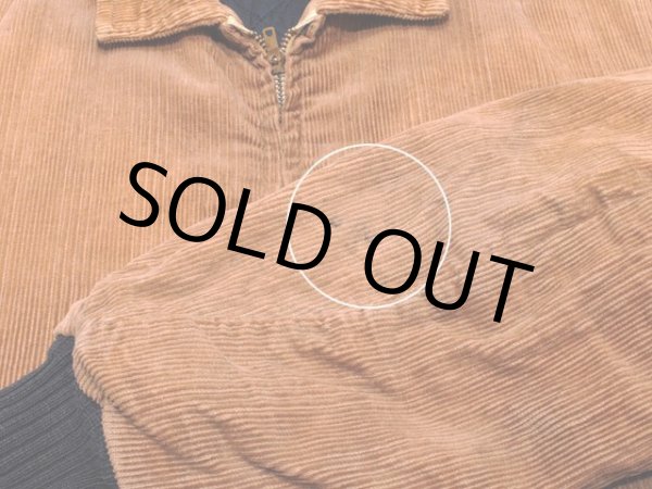 左袖に少々汚れ。