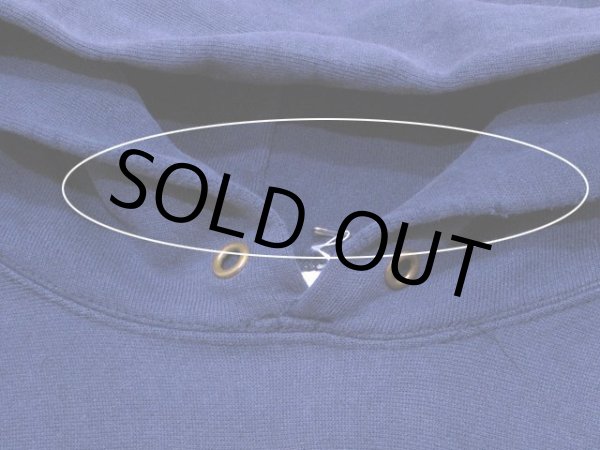 首周りに僅かなスレ。