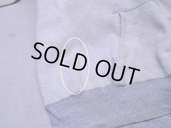 フロント裾に薄ら汚れ。