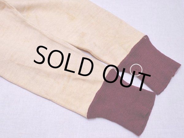 左袖リブに僅かなダメージ。