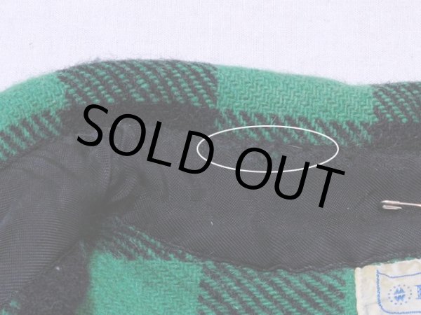 台襟裏地に僅かなダメージ。