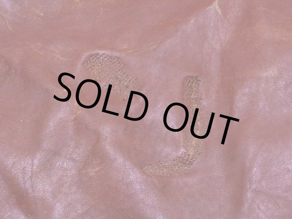 背中にリペア跡。