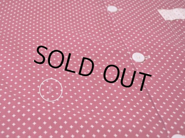 お腹付近に小さなダメージ。