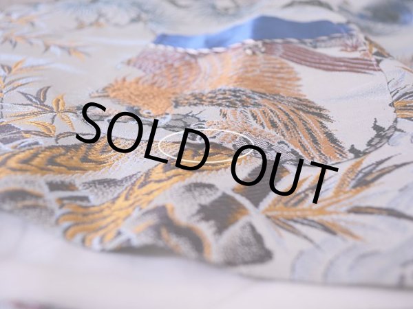 左裾ポケットに少々ステッチ抜け。