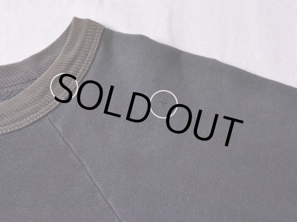 首リブと左肩付近に僅かなダメージ。