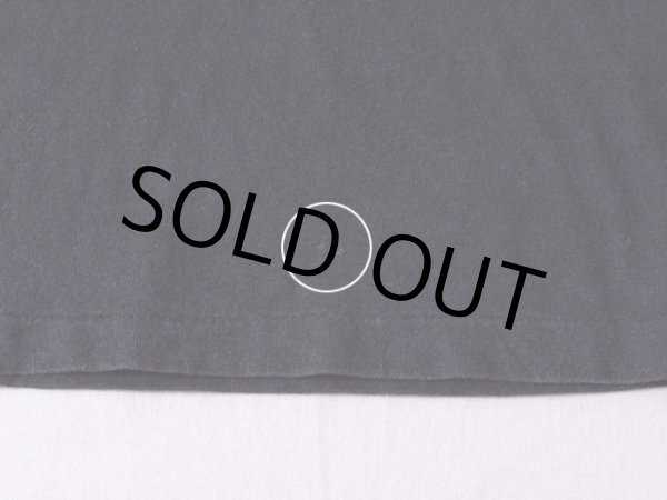 バック裾に小さなダメージ。