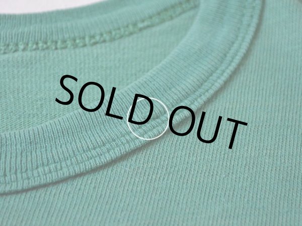 首リブにピンホール。