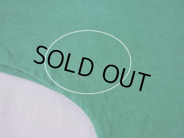 右脇付近に少々汚れ。