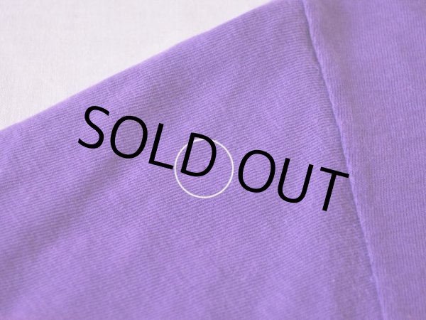 右袖に僅かなダメージ。