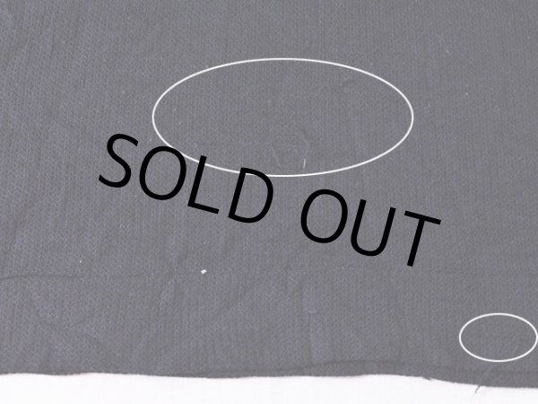 フロント裾付近に引っ掛けたような跡が数箇所。