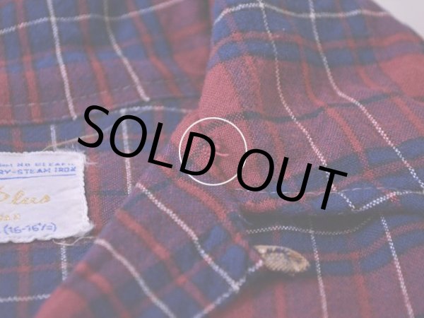 襟に少々ホツレ。