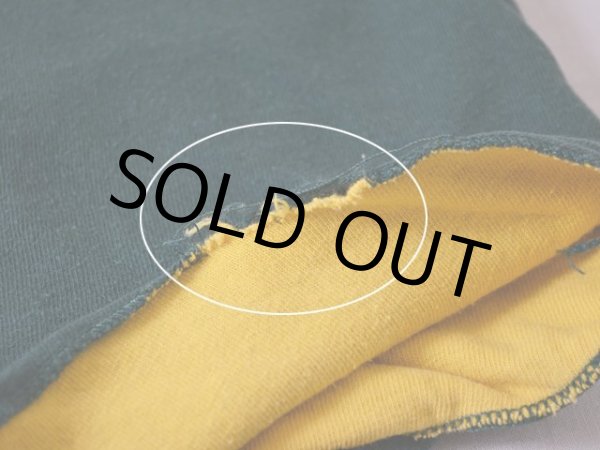 裾にホツレ、タグ欠損。