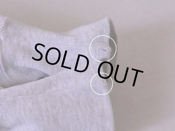 袖リブに僅かなダメージ。