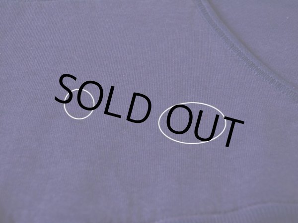 フロント裾に僅かな汚れ。