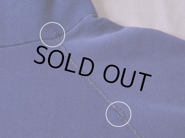 バックに僅かなホツレ。