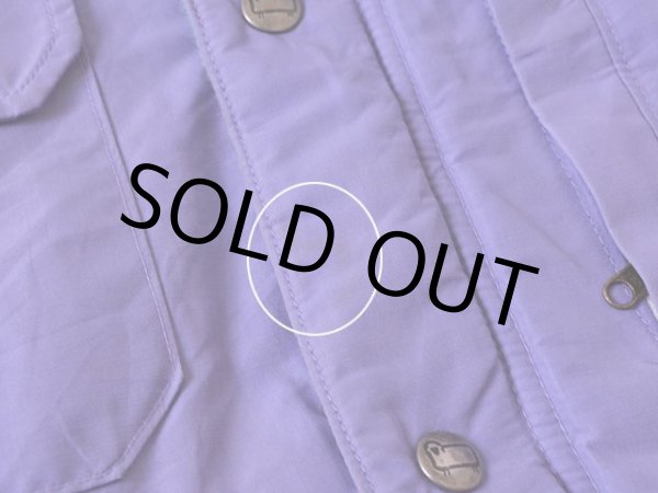 胸付近に薄ら汚れ。