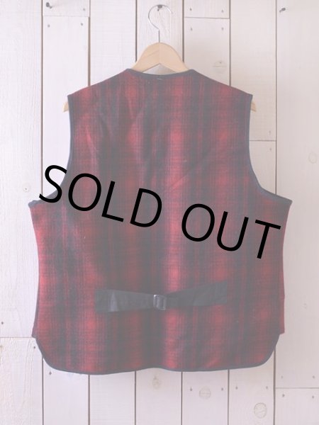 画像2: 1990s Woolrich ハンティングウールベスト  表記L  (2)