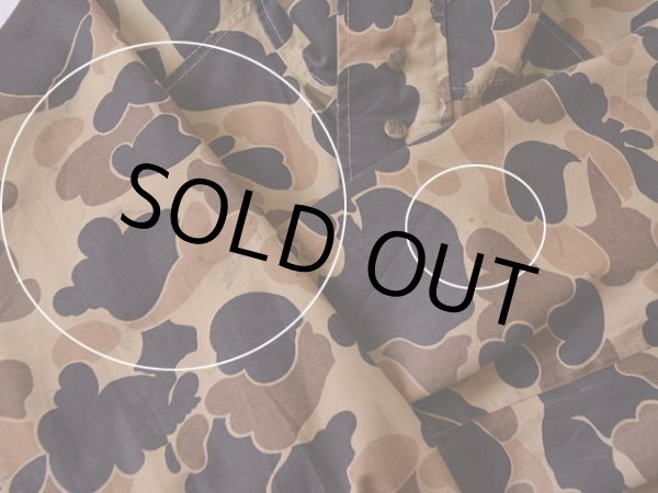 両袖に少々汚れ。