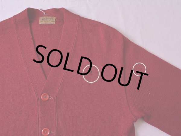 左胸・左袖に虫食い。