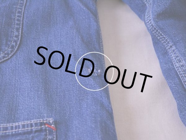 左脇腹に僅かなダメージ。