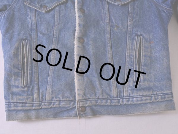 フロントに多少の汚れ。