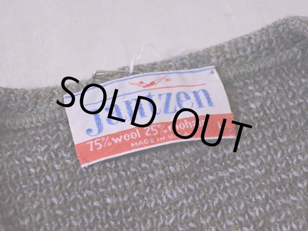 画像4: 1960s Jantzen Vネックモヘアセーター　 表記L  (4)