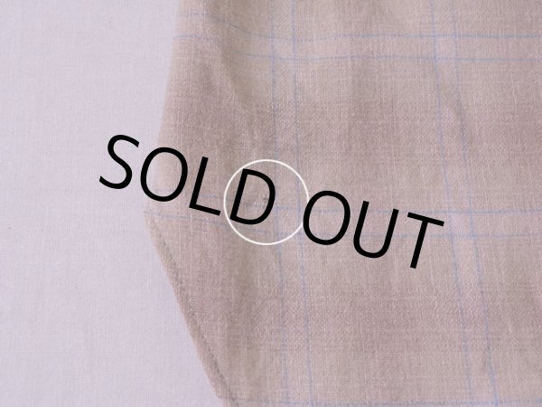 左袖に少々虫食い。