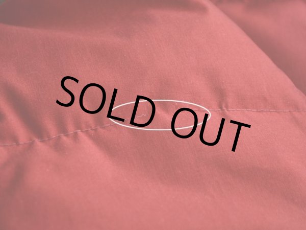 ボディに多少のステッチ抜け。