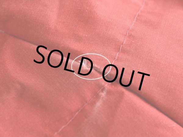 袖にスレによる僅かなダメージ。