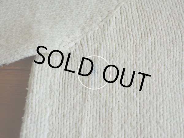 背中に薄ら汚れ。