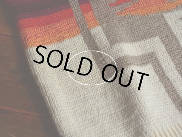 フロントに僅かな虫食い。