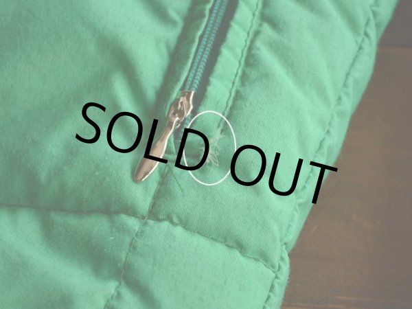 裾ポケット付近に少々ダメージ。