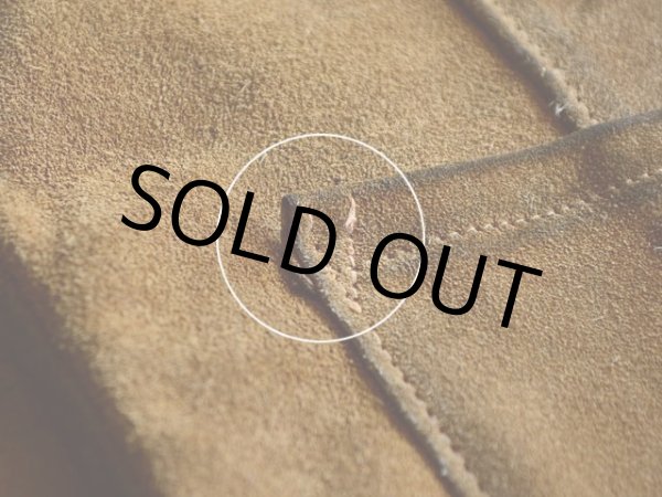 ポケット付け根に少々ステッチホツレ。