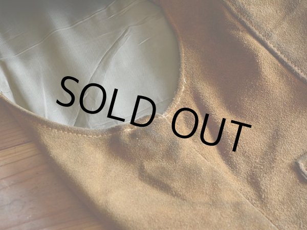 アーム周りにリステッチ跡。