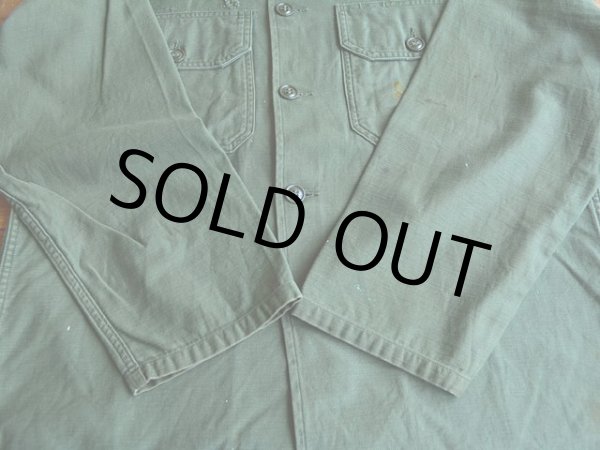 袖に少々汚れ。