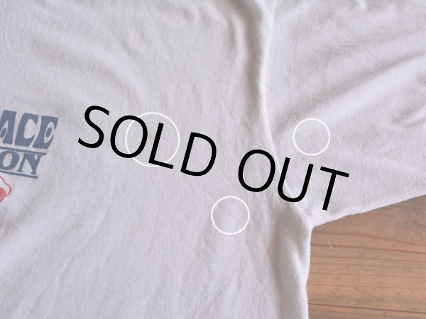 バック右サイドに少々汚れ。