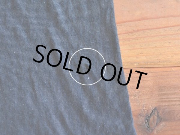 バック裾に小さなダメージ。