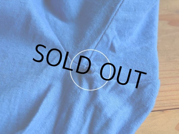 左脇の下に少々ホツレ。