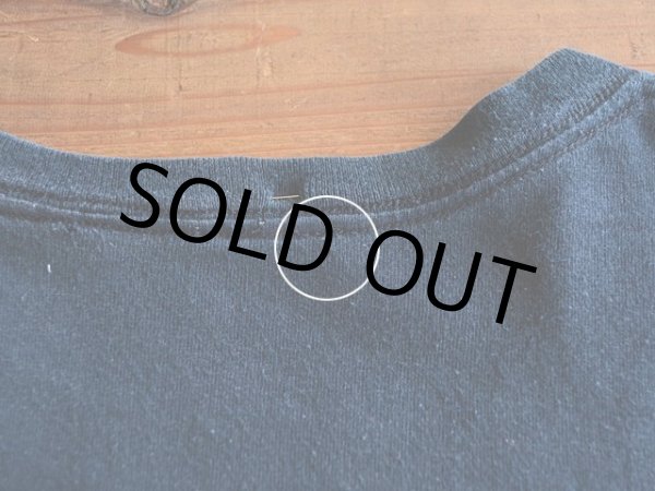 背中に僅かなダメージ。