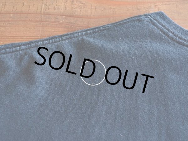 背中に僅かなダメージ。