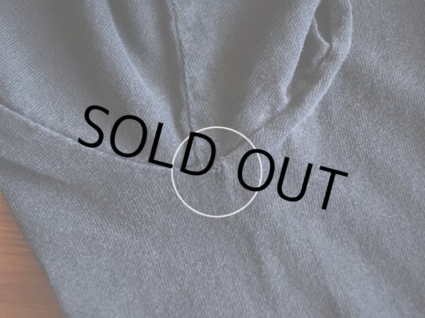 右脇下に小さなダメージ。