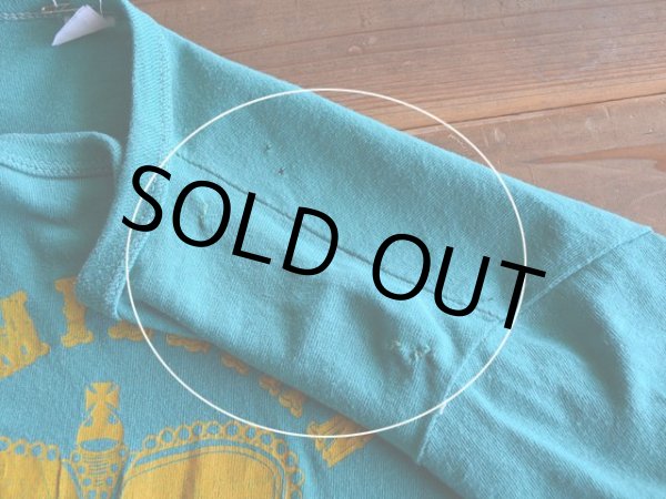 左肩付近に小さなダメージとリペア。