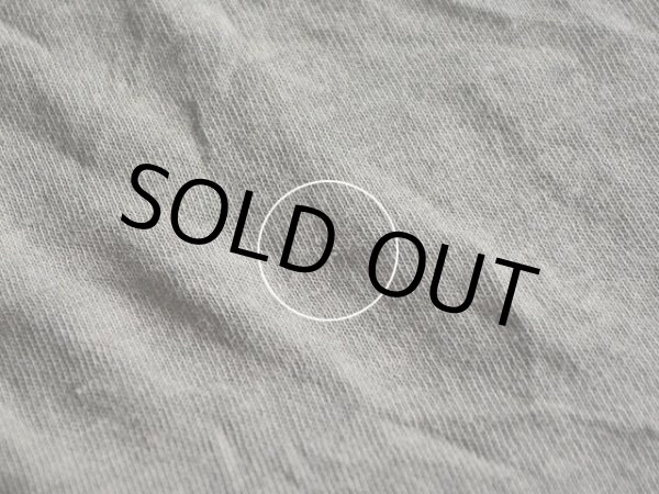 お腹に僅かなホツレ。