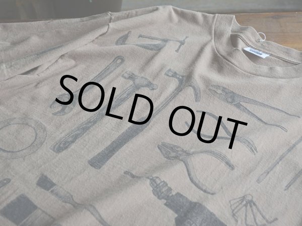 画像8: 1990s rel e vant products 工具総柄Tシャツ　 表記XL  (8)
