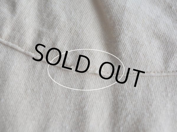 胸ポケットに少々ステッチホツレ。