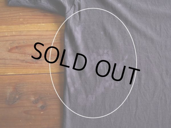 バックに色落ち。