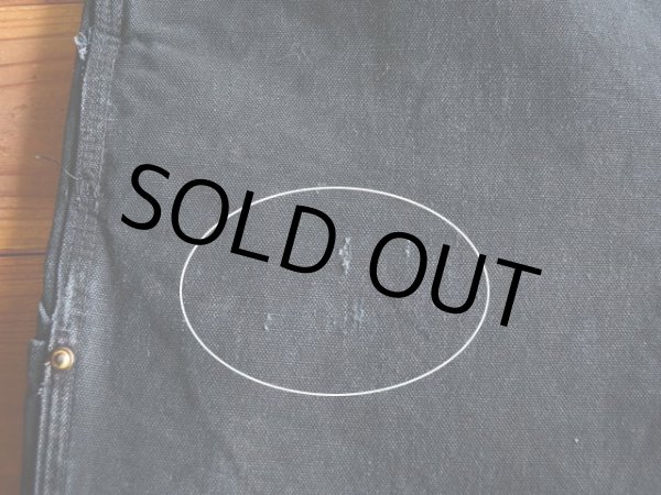 右太ももに僅かな傷。