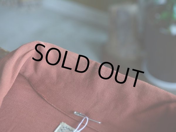 襟に僅かなスレ。