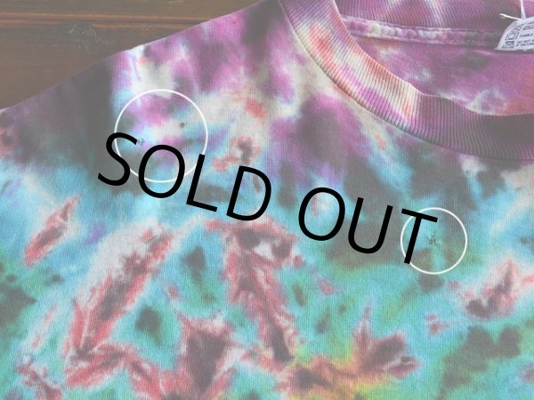 右胸・右肩付近に小さなリペア跡。